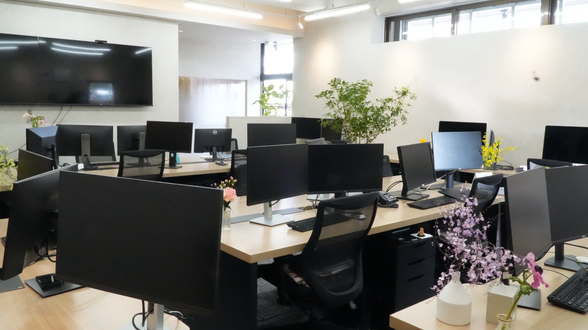 那覇本社のオフィス